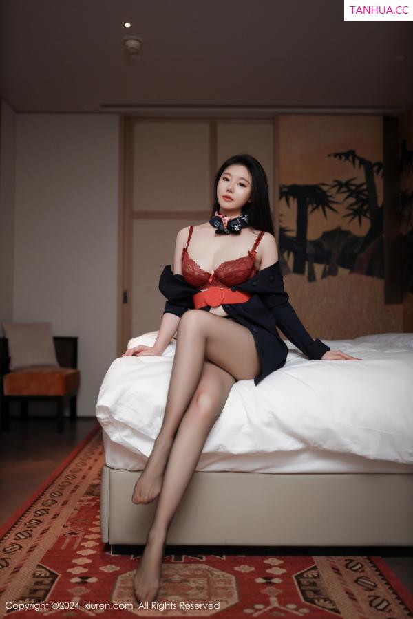安然Maleah  [XiuRen]高清写真图 2024.07.30 No.8942 安然anran 黑丝美腿第42张图片